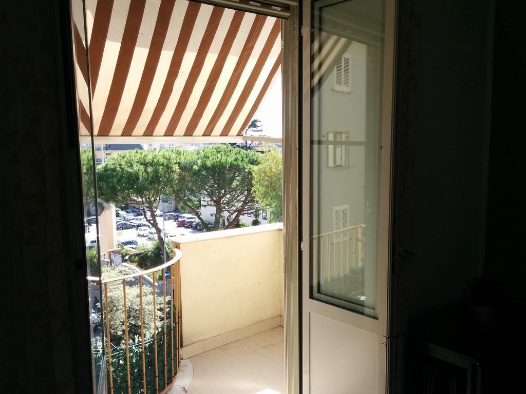 Coolor Holiday And Business Rentals ซาแลร์โน ภายนอก รูปภาพ